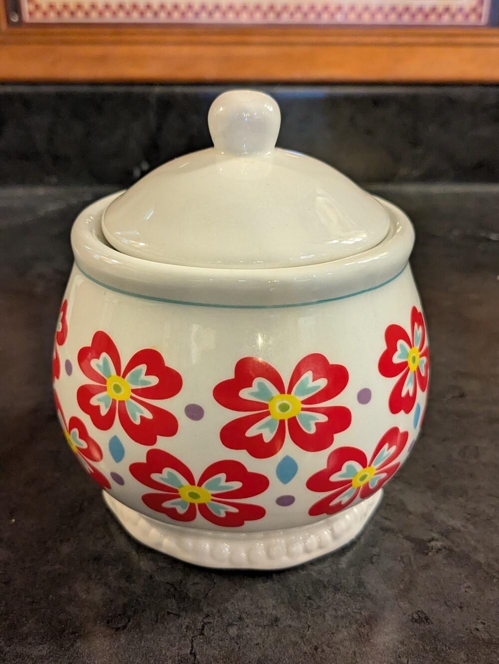 Country Kitchen Red Bowls & Floral Lidded Sugar Bowl 3-Piece Lot - Picture 2 of 10